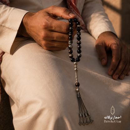 Natural Picture Jasper Tasbih 10mm with silver tassel held in hand